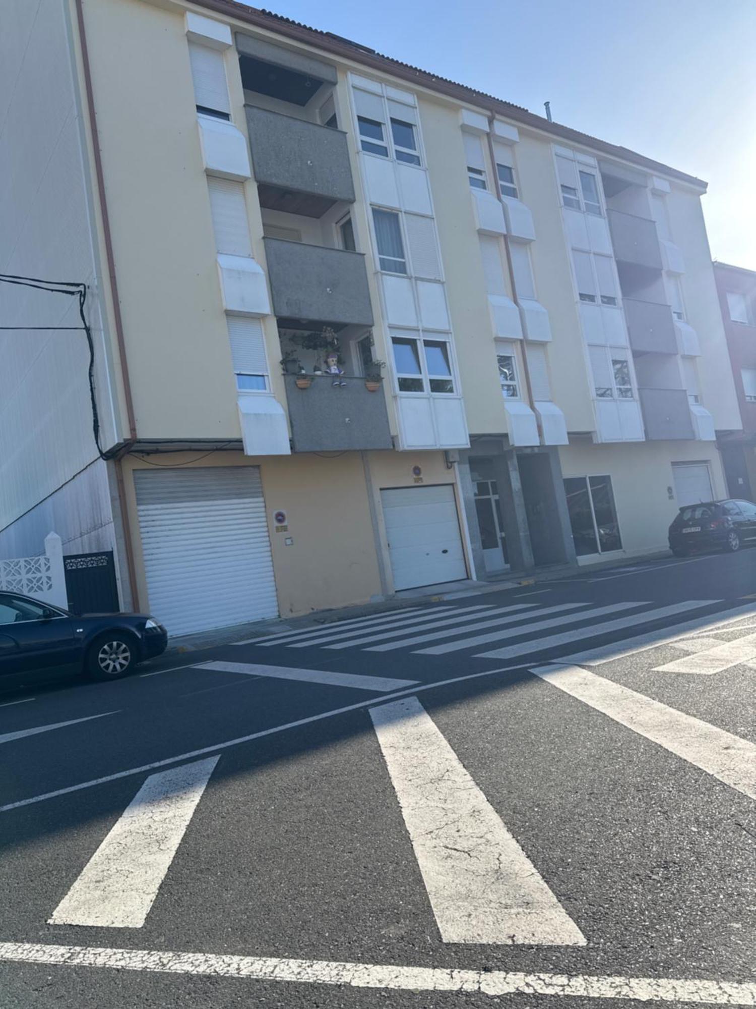 Edificio Los Naranjos Serra De Outes Exterior photo